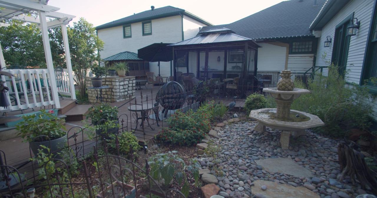 Granbury Gardens Bed And Breakfast Dış mekan fotoğraf