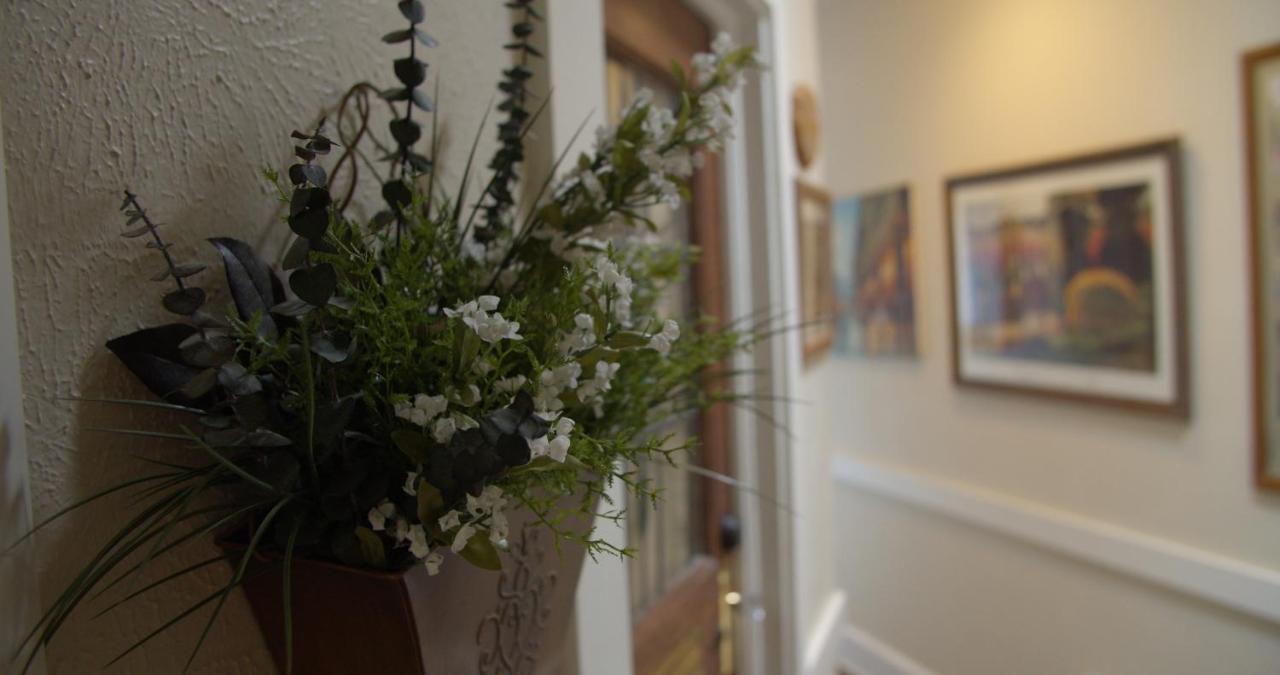 Granbury Gardens Bed And Breakfast Dış mekan fotoğraf