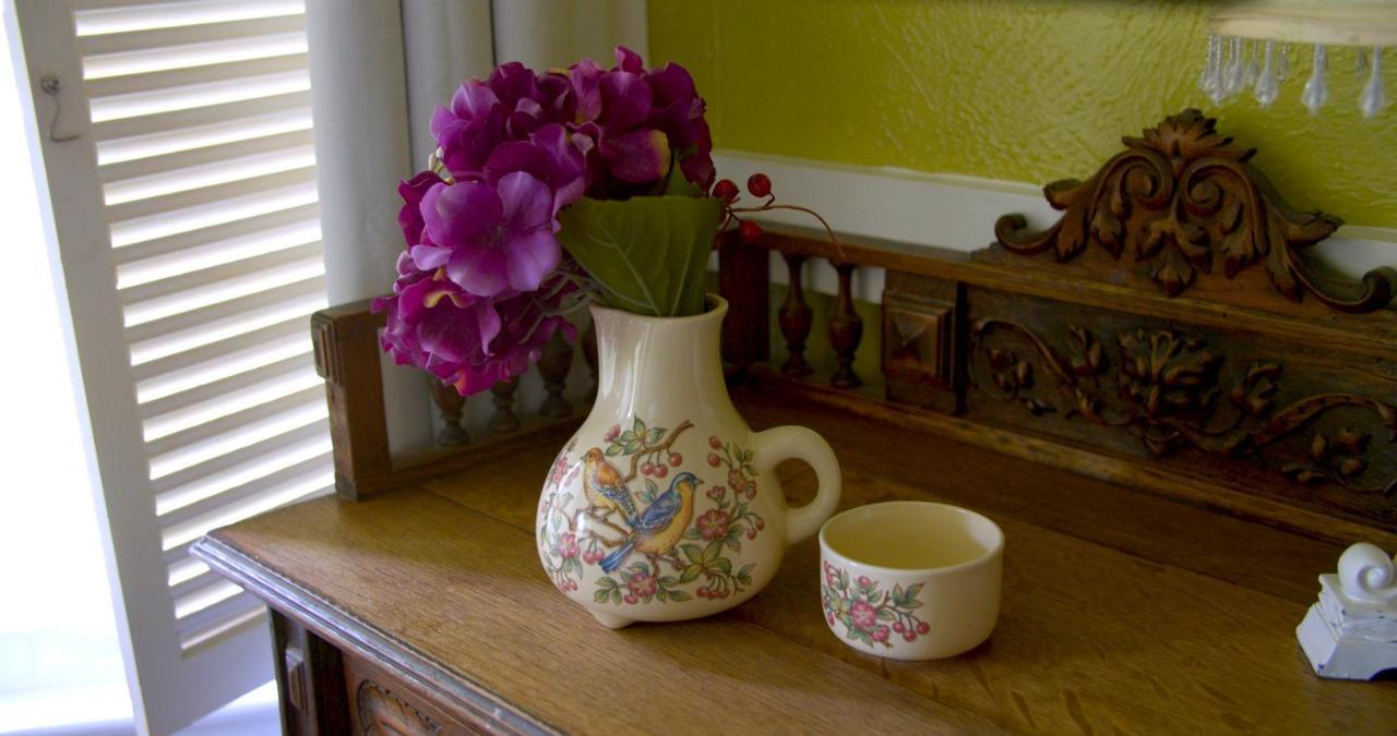 Granbury Gardens Bed And Breakfast Dış mekan fotoğraf