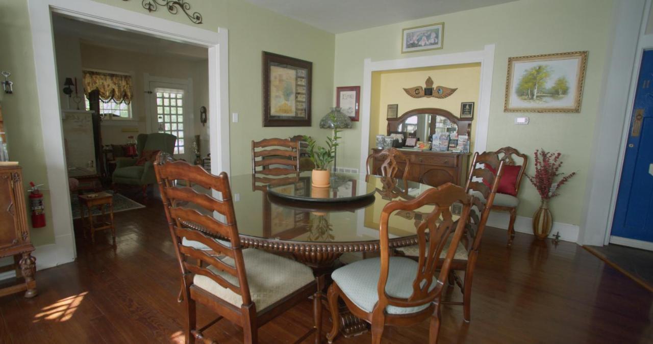 Granbury Gardens Bed And Breakfast Dış mekan fotoğraf