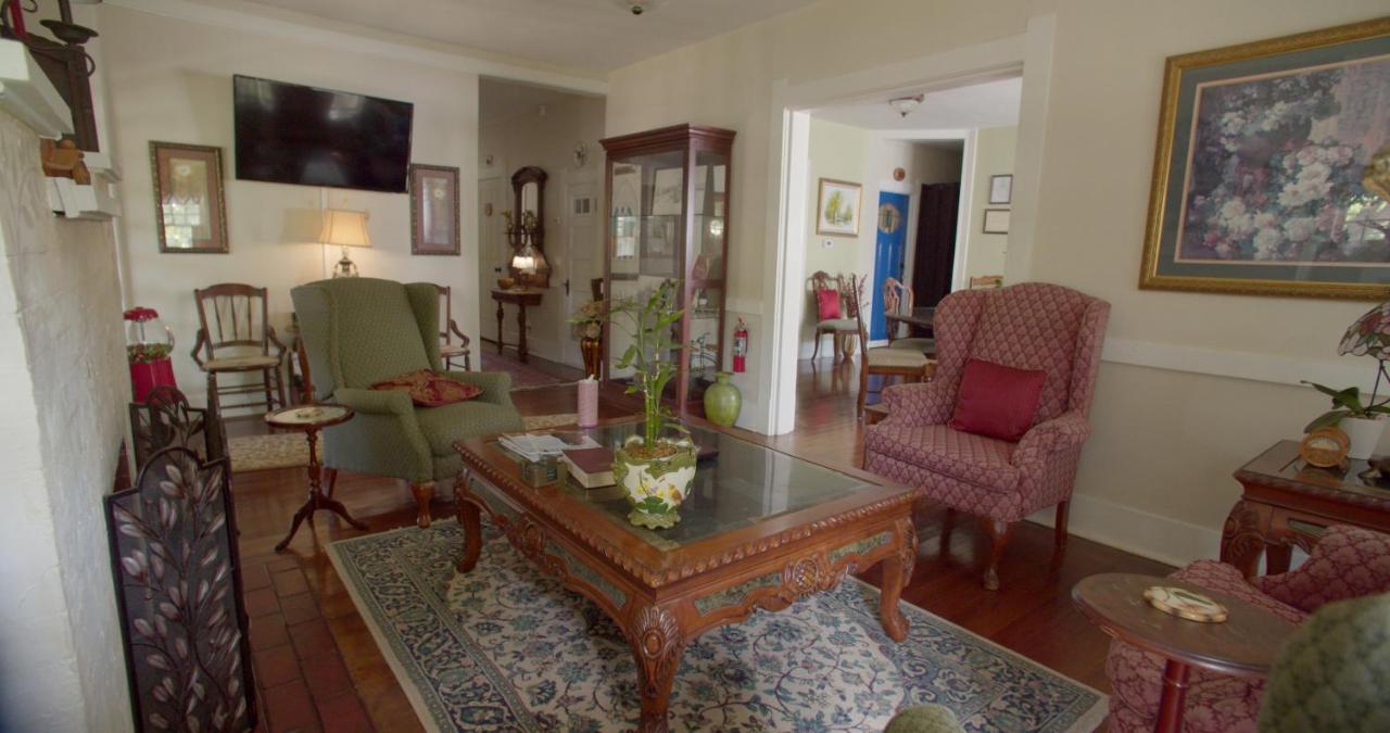 Granbury Gardens Bed And Breakfast Dış mekan fotoğraf